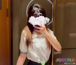  嫩到出水的19岁小学妹清纯可爱甜甜的 深情小K